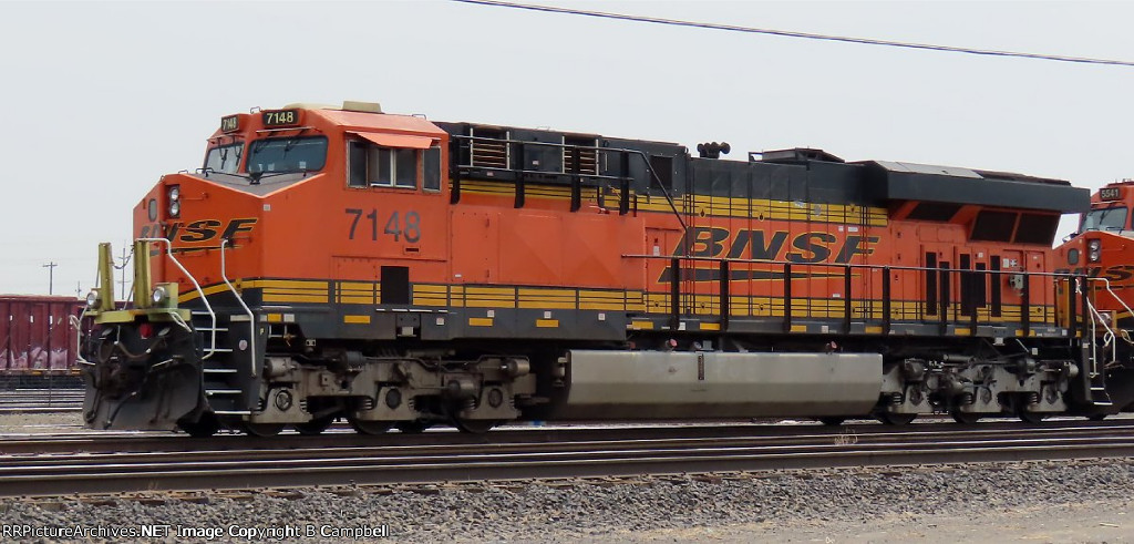 BNSF 7148